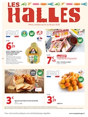 Promos Poulet dans le catalogue "TOUS DANS LE MATCH" de Auchan Hypermarché Poulet en promo dans le catalogue Auchan Hypermarché à la page 16
