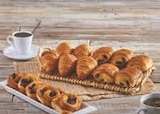 Promo Mini Viennoiseries assorties à 2,88 € dans le catalogue U Express à Tourlaville