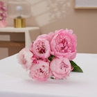 Bouquet de 5 pivoines à Carrefour dans Grâces