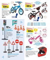 Promos Nettoyage Surface dans le catalogue "JOUEZ À L'INFINI" de JouéClub à la page 350