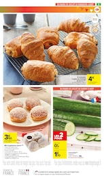 Offre Croissant dans le catalogue Carrefour Market du moment à la page 11
