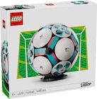LEGO® Editions 43019 – Le ballon de foot - LEGO dans le catalogue Carrefour