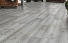 Laminatboden bei POCO in Bottrop Laminatboden im Angebot bei POCO Bottrop für 8,99 €