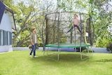 Gartentrampolin 305 im Angebot bei Lidl in Eberswalde Gartentrampolin 305 Angebote von Crivit bei Lidl Eberswalde für 199,00 €