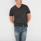 T-shirt droit col V gris foncé homme - La Halle T-shirt droit col V gris foncé homme à 5,99 € dans le catalogue La Halle