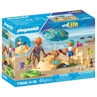 Famille jouant dans le sable à la plage - PLAYMOBIL - Carrefour à Ermont Famille jouant dans le sable à la plage - PLAYMOBIL en promo chez Carrefour Ermont à 13,90 €