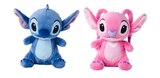 Peluche 17cm Angel ou Stitch - Carrefour Peluche 17cm Angel ou Stitch à 9,99 € dans le catalogue Carrefour
