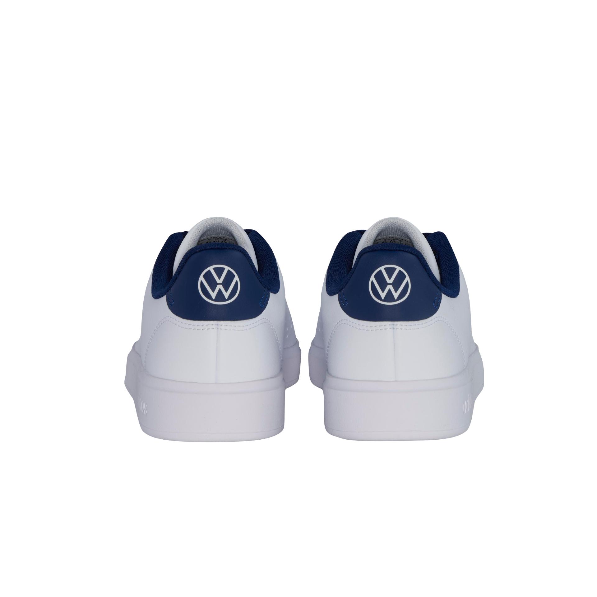 Volkswagen - Volkswagen Lifestyle adidas® Sneaker Unisex, Weiß, Größe 47 1/3 Angebot im Prospekt Volkswagen Lifestyle adidas® Sneaker Unisex, Weiß, Größe 47 1/3 bei Volkswagen im Prospekt "" für 89,90 €