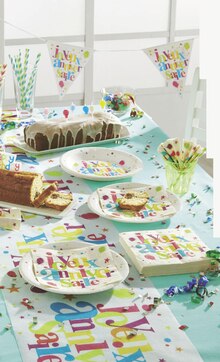 Décors de table joyeux anniversaire - Géant Casino à Grenoble Décors de table joyeux anniversaire en promo chez Géant Casino Grenoble à 2,50 €