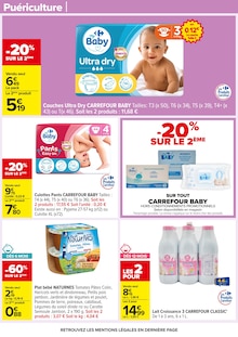 Promo Huggies dans le catalogue Carrefour du moment à la page 38