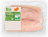 Einfach Bio Frisches Puten-Schnitzel Angebote bei REWE Wiesbaden für 22,90 €