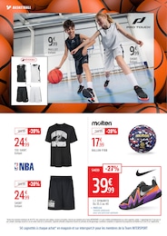 Prix et réduction Baskets dans le prospectus Intersport en cours Offre Baskets dans le catalogue Intersport du moment à la page 10