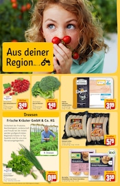 Hähnchenbrust im REWE Prospekt in Neuss Aktueller REWE Prospekt mit Hähnchenbrust, "Dein Markt", Seite 32