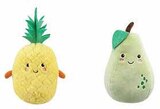 Peluche fruit en promo chez Intermarché Laval à 4,90 €