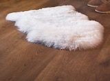 Tapis en peau d'agneau - HOME CREATION dans le catalogue Aldi