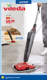 Offre Aspirateur Balai dans le catalogue Lidl du moment à la page 42