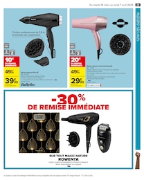 Offre Sèche-Cheveux dans le catalogue Carrefour du moment à la page 27