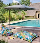 Parasol excentré rond 2,65m en promo chez Hyper U Angers à 49,99 €