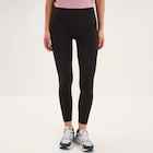Promo Legging de sport gainant taille haute noir femme à 19,99 € dans le catalogue La Halle à Bron
