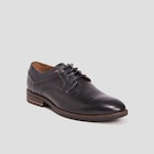 Promo Derbies à lacets en cuir noir homme à 41,99 € dans le catalogue La Halle à Obernai