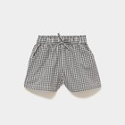 Short droit gaufré taille élastiquée noir fille - La Halle Short droit gaufré taille élastiquée noir fille à 10,99 € dans le catalogue La Halle