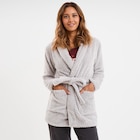 Promo Peignoir mi-long effet polaire ceinturé gris clair femme à 22,99 € dans le catalogue La Halle à Coulommiers