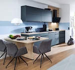 Komplettküche Lacklaminat Fjordblau ultramatt bei Möbel Martin im Prospekt  für 6.999,00 €