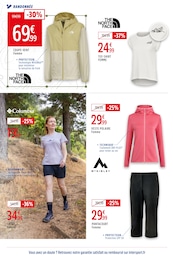 Offre Vêtement Sport Femme dans le catalogue Intersport du moment à la page 4
