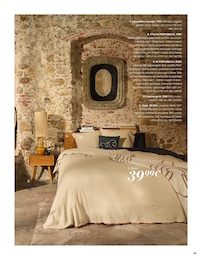 Offre Table De Chevet dans le catalogue Maisons du Monde du moment à la page 55
