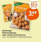 Walnusskerne oder milde Pinienkerne von Seeberger im aktuellen tegut Prospekt für 3,49 €