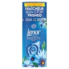 Parfum de linge en perles "Offre découverte" - LENOR à 4,90 € dans le catalogue Carrefour