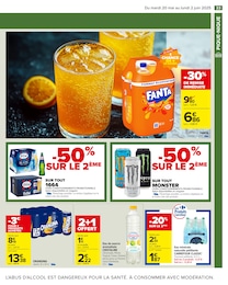 Offre Eau Minérale dans le catalogue Carrefour du moment à la page 35