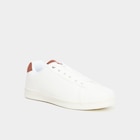 Promo Tennis basses à lacets marron clair homme à 20,99 € dans le catalogue La Halle à Conflans-Sainte-Honorine