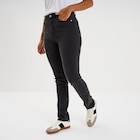 La Halle Marcey-les-Grèves - Promo Jeans slim taille haute denim noir femme Promo Jeans slim taille haute denim noir femme à 25,99 € dans le catalogue La Halle à Marcey-les-Grèves