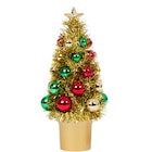 Mini sapin de Noël artificiel décoré - Action à 2,29 € dans le catalogue Action