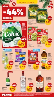 Volvic im Penny Prospekt "Wer günstig will, muss Penny." mit 44 Seiten (Ludwigsburg)