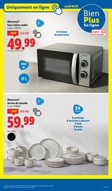Micro-Ondes Angebote im Prospekt "Plus de 55 produits bio dans l'assiette, ça vaut le coup." von Lidl auf Seite 51