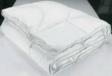 Couette synthétique GLOPTIND - Jysk à Castres Couette synthétique GLOPTIND en promo chez Jysk Castres à 55,00 €