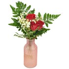Vase 15 Brins De Muguet + 3 Roses en promo chez Auchan Hypermarché Amiens à 11,99 €