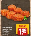 Aktuelle Schweinefleisch Angebote bei REWE in Braunschweig Aktuelles Würzig scharfe Schweine Filet- Medaillons Angebot bei REWE in Braunschweig ab 1,49 €