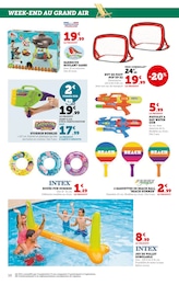 Offre Pistolet À Eau dans le catalogue Super U du moment à la page 10