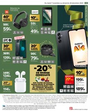 Smartphone Angebote im Prospekt "Un noël extra à prix ordinaire" von Carrefour auf Seite 43
