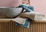 Promo Set linge de bain zen à 9,95 € dans le catalogue Intermarché à Domarin