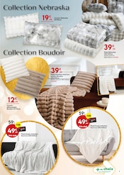 Couches Angebote im Prospekt "I love Idées Cadeaux" von Maxi Bazar auf Seite 7