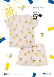 Offre Pyjama dans le catalogue Zeeman du moment à la page 23