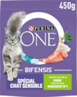 CROQUETTE À LA DINDE POUR CHAT SENSIBLE PURINA ONE - PURINA en promo chez Auchan Hypermarché Angers à 2,63 €