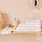 Linge de toilette " Stripe" à Carrefour dans Beuil