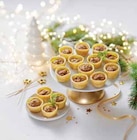 Promo 16 Mini Quiches Festives Saint Jacques à 12,49 € dans le catalogue Intermarché à Orcet