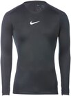 Herren Longsleeve im Angebot bei REWE in Darmstadt Herren Longsleeve Angebote von Nike bei REWE Darmstadt für 16,99 €