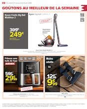 Promo Dyson dans le catalogue Carrefour du moment à la page 66
